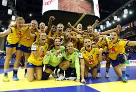 Jun 24, 2021 · las hogueras de san juan esperaban madera futbolística, pero luis enrique y los suyos supieron esquivar el fuego a base de goles y buen juego. El Sexy Baile De Las Jugadores Suecas De Handball Que Se Volvio Viral Mendoza Post