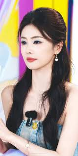 Bailu 白鹿 Antler's worldwide Fandom