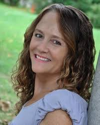 Renee Lovejoy's Instagram, Twitter & Facebook