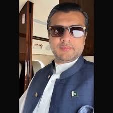 Ali Dar (@alimdar82)