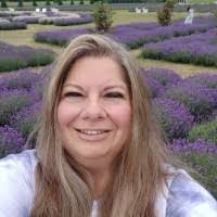 Betsy Berger's Instagram, Twitter & Facebook