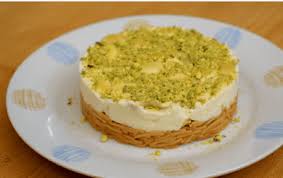 يقدم لكم مطبخ الذوق الرفيع طريقة عمل حلى الشعيرية بالقشطة بالفيديو نقلا عن قناة Chef Ahmad Allcooking اتمنى ان تنال اعجابكم و اتمنى Food Desserts Vanilla Cake