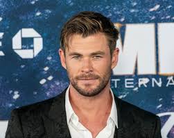 Chris Hemsworth S Hairstyles Over The Years