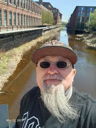 Let's welcome our new members to Photoshop My Photo 📸 X. Here we do ALL of  our edits for free! Please have a read through the rules and make yourself  familiar with