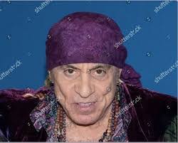 Mary Willcock's Instagram, Twitter & Facebook