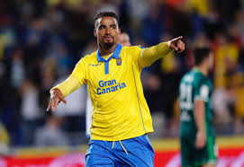 Ich ojcem jest prince boateng sr, a poważną piłkarską karierę rozpoczynali w herthcie berlin. Kevin Prince Boateng On Twitter 3 More Points Prince7 Piopio