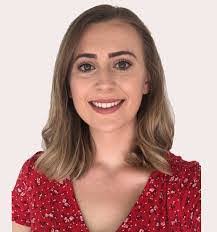 Chey Holmes's Instagram, Twitter & Facebook