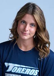 Penelope Leonard's Instagram, Twitter & Facebook