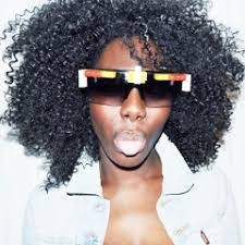 Laura Low's Instagram, Twitter & Facebook