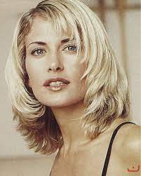 frisuren mittellang stufig locken stufige locken frisuren schulterlang frisuren mittellang stufig locken