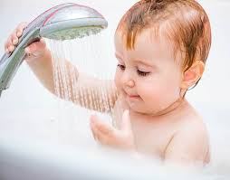 How do i give a bath to a 6 month old baby? Showering Baby Is It Safe Or Should You Wait