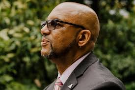 A New York, Stanley Richards et ses souvenirs du Bronx