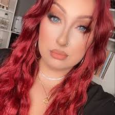 Hayley Jenkins's Instagram, Twitter & Facebook