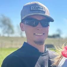 Rhiannason Spence and Logan Martin's Wedding Website