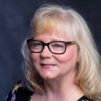 Laura Rhea's Instagram, Twitter & Facebook