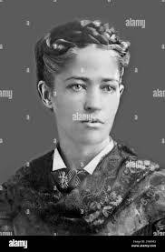 Josephine Craig's Instagram, Twitter & Facebook