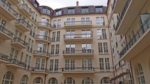 Og, blick auf den denkmalgeschützen innenhof mit. Referenzobjekt Haus Cumberland In Berlin