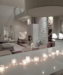 I Want The Store To Look Like Different Settings Or Scenes There Could Be A Housing Or A Travel Scene Ju Deco Appartement Deco Interieure Deco Interieur Salon