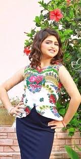 Hala Alturk حلا الترك Baba Nezel Ma3ashah Mp3 Play And Download For Free Mp3 Music Hala Al Turk Kids Dress Cute Girl Photo