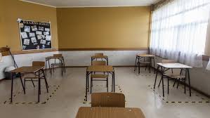 En cuanto al abandono de la educación básica, sostuvo que en primaria hubo un aumento del 1,3% y en secundaria se elevó en un 2,7%. Este Lunes Cuatro Colegios De La Rm Vuelven A Clases Presenciales Meganoticias