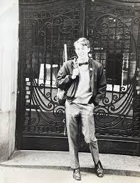 Uncle Russ is the definition of old school cool. He taught at East High  School in Buffalo, NY from 1971-1974. Here are some photos from that time.  : r/OldSchoolCool