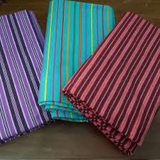 Filosofi warna ungu adalah spiritualitas, imajinatif, misterius, ambisius, bijaksana, independen filosofi warna tosca. Kain Tenun Lurik Batik Kain Lurik Klaten Warna Ungu Tosca Pelangi Marun Harga Rp 90 000 Belum Termasuk Ongkos Kirim Wa 081325164627 Ukuran Panjang 2 M Lebar 100 110 Cm Bahan Asli Tenun 100