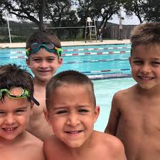 SWIM TEAM... DAY 1! 💦 These RP Rapids are having a Splashing good time at  their 1st practice of the season!! GO RAPIDS!! 🏊‍♀️ 💦 🏊🏼‍♂️ @ River  Place Country Club