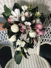 Silk Wedding Bouquet Bridal Bouquet Magnolias Bouquet Wedding Etsy In 2021 Wedding Bouquets Magnolia Bouquet Flower Bouquet Wedding