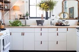 Banyak toko aluminium bogor yang bisa anda kunjungi untuk mendapatkan kitchen set ini. 12 Kesalahan Memilih Kitchen Set Yang Sering Kamu Lakukan