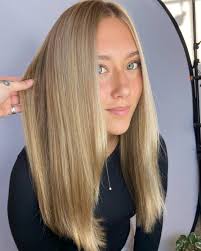 Something about these Minnesota blondes!! Loving this bright barely rooty  college hair 👩🏼‍🏫 Lifted & toned with @schwarzkopfusa !! Btw this color  line is kinda bad a** 💋 • • #minneapolis #minneapolishairstylist #