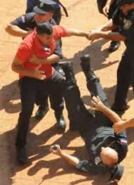 Das santos marcados por brutal y cobarde agresin a una indefensa mujer -  Radio Amambay AM 570