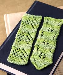 8 1/2 inches (appx) skill level: Ravelry Lace Bookmarks Pattern By Megan Goodacre