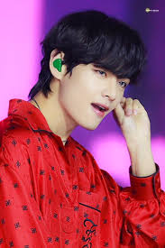 2020.02.01)creditslyrics by 서동성composed by 박성일arranged by 엉클샘music director. Bts V Wants To Sing The Ost For New Jtbc Drama Itaewon Class And Received Overwhelming Support From Army Allkpop
