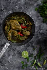 Kancha Lonka Murgi Chicken With Green Chilies Experiences Of A Gastronomad Recipe Indian Food Recipes Chicken Recipes Bengali Food