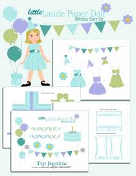There used to be one comic in particular that always had a doll and set of clothes each week printed. 41 Free Paper Doll And Printable Dress Ups Tip Junkie