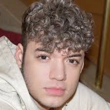 Tae Brooks's Instagram, Twitter & Facebook