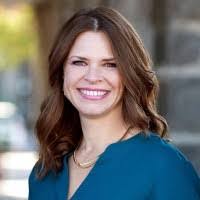 Rebecca Simonson's Instagram, Twitter & Facebook