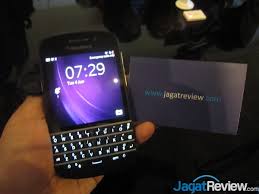 Blackberry z10 flash file is the software that works 100% to flash the old firmware of blackberry phones. Blackberry Resmikan Bb Q10 Di Indonesia Jagat Review
