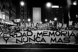 Fuente ovejuna convoca a todos los cubanos que tengan algo que reclamarle al desgobierno castrocomunista porque es la única salida a una vida humanamente digna. El Primer 20 De Mayo La Diaria Uruguay