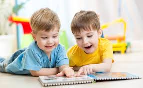 Resultado de imagen para imagenes de niÃ±os aprendiendo a leer de forma divertida