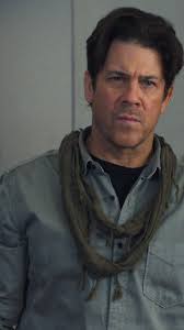 Does the @bridgertonnetflix cast look flawless tonight? Yes, next question.  #sagawards 📸 Daniel Cope, @ionawolffphoto, @themasonofficial,  @blakeezraphoto