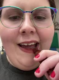 Haley Simpkins (@hbsssssssss)