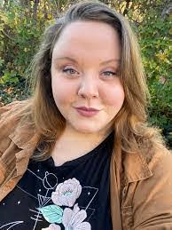 Amber Weyer's Instagram, Twitter & Facebook