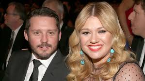Kelly clarkson certainly likes to stay busy. Kelly Clarkson Wins Primary Custody Of Kids Amid Brandon Blackstock Divorce Wusa9 Com
