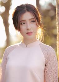 Gồm nhiều bài suy niệm về kính nhớ ông bà tổ tiên, cách ứng xử trong cuộc sống gia đình. Hot Girl Thien An Tá»«ng Xuáº¥t Hiá»‡n Trong 4 Mv Cá»§a Jack La Ai