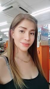 I failed... sometimes as a daughter, as a girlfriend , as a niece, and as a  friend. I don't always say the right thing. I'm not the most beautiful  woman in the