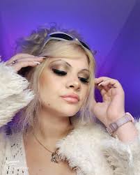 Exploring 90s and Y2K Fashion Trends: A Personal Journey