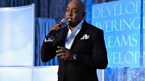 Grammy-winning R&B legend Peabo Bryson suffers stroke