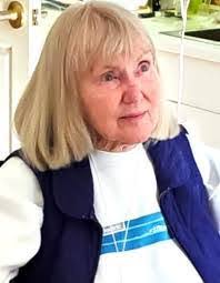 Donna Pendergraft's Instagram, Twitter & Facebook