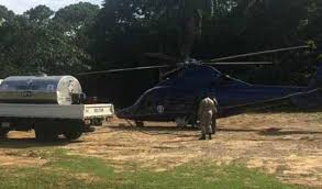 El helicóptero militar en el que viajaba el presidente de colombia, iván duque, en la zona fronteriza con venezuela recibió varios disparos este viernes, sin que se reportaran. Helicoptero Del Presidente Dominicano Aterrizo De Emergencia Al Quedarse Sin Combustible Periodico El Sol Colombia